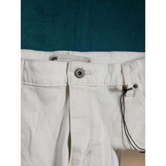 Levis Jeans Size 16 Womens White Pants Stretch Mid Rise Classic Capri Cuffed NWT - Picture 11 of 16